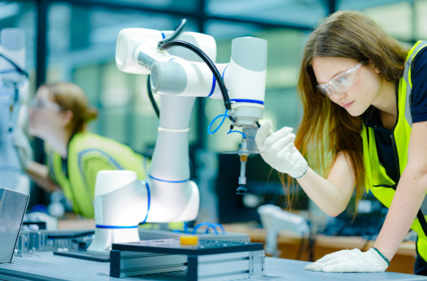 DIVENTA TECNICO/A PER LA MANUTENZIONE E AUTOMAZIONE DI ROBOT PER LA SMART LOGISTICS